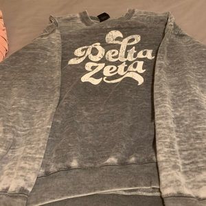 Delta Zeta Sweatshirt !